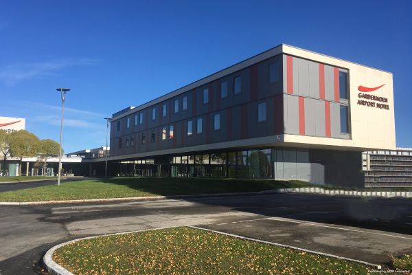 Gardermoen Airport Hotel (Akershus)